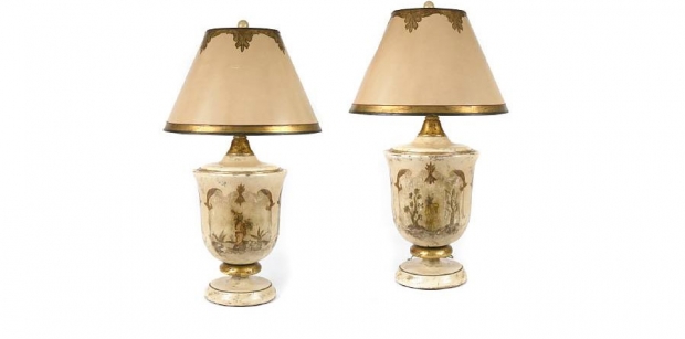 Pair of Chinoiserie Decorated Tole Table Lamps