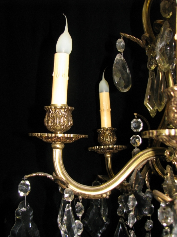 CH93 French cut crystal and gilt bronze 6 light chandelier (5)