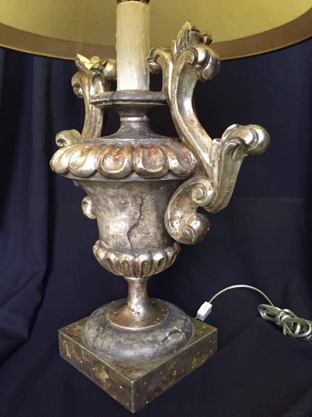 Italian Baroque style silver gilt urn form table lamp (12)
