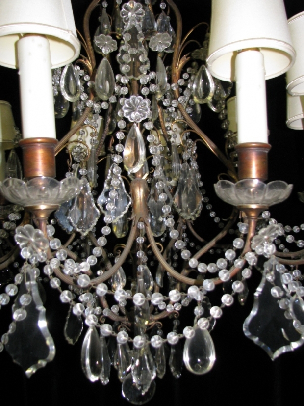 CH09  Antique Ventien cut crystal and beaded 10 light brass chandelier (5)