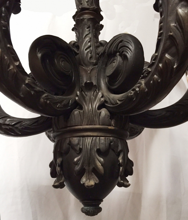 Impressive Pr 19c Baroque style patinated bronze 6 Light chandelier with faces and swags (8)
