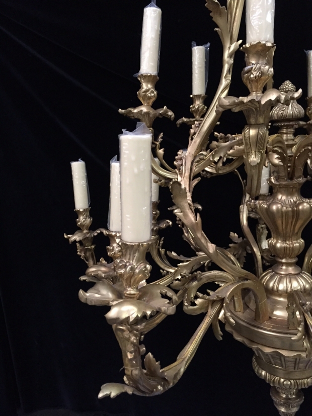 Impressive Pair French Louis XV style bronze 18 light chandelier (6)