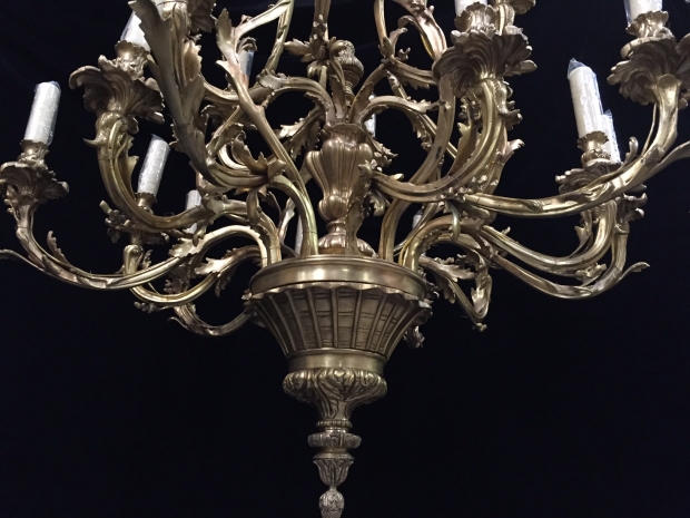 Impressive Pair French Louis XV style bronze 18 light chandelier (7)