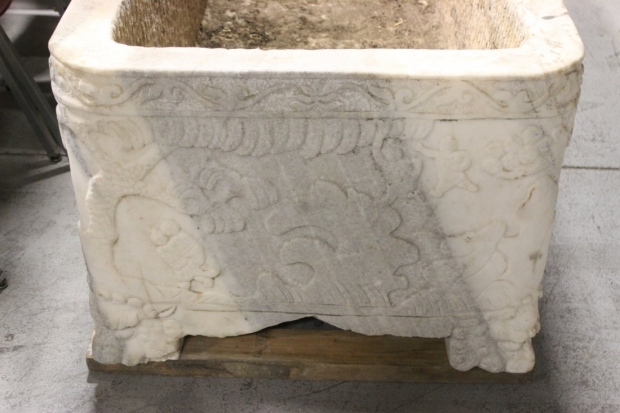 Large Impressive 18-19c Italian carved marble planter (5)